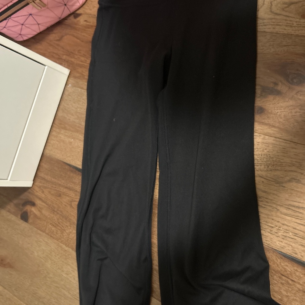 Althleta flared leggings